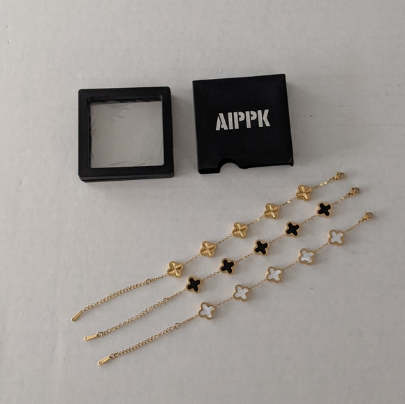 AIPPK 18K Gold Plated Clover Bracelet Set Gold/White/Black - Picture 3 of 7